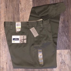 Dockers - Iron Free- Cotton Khaki - Classic Fit